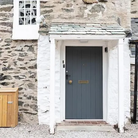 Upper Mint Mill: Superb New Riverside Kendal