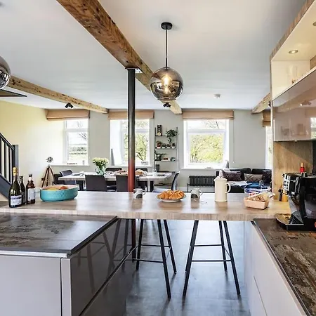 Apartament Upper Mint Mill: Superb New Riverside