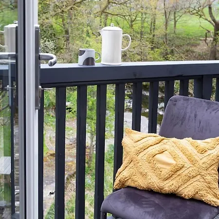 Apartament Upper Mint Mill: Superb New Riverside